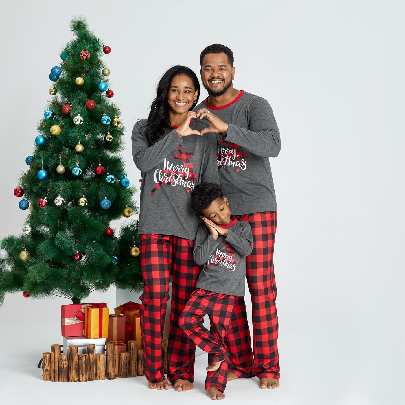 IFFEI matching family Christmas pajamas set with festive print